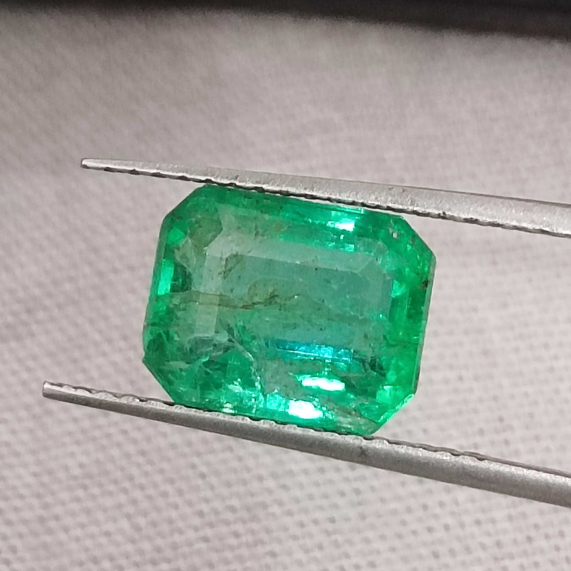 2.32cts GSI certified vivid green octagon cut Panjshir emerald gemstone /