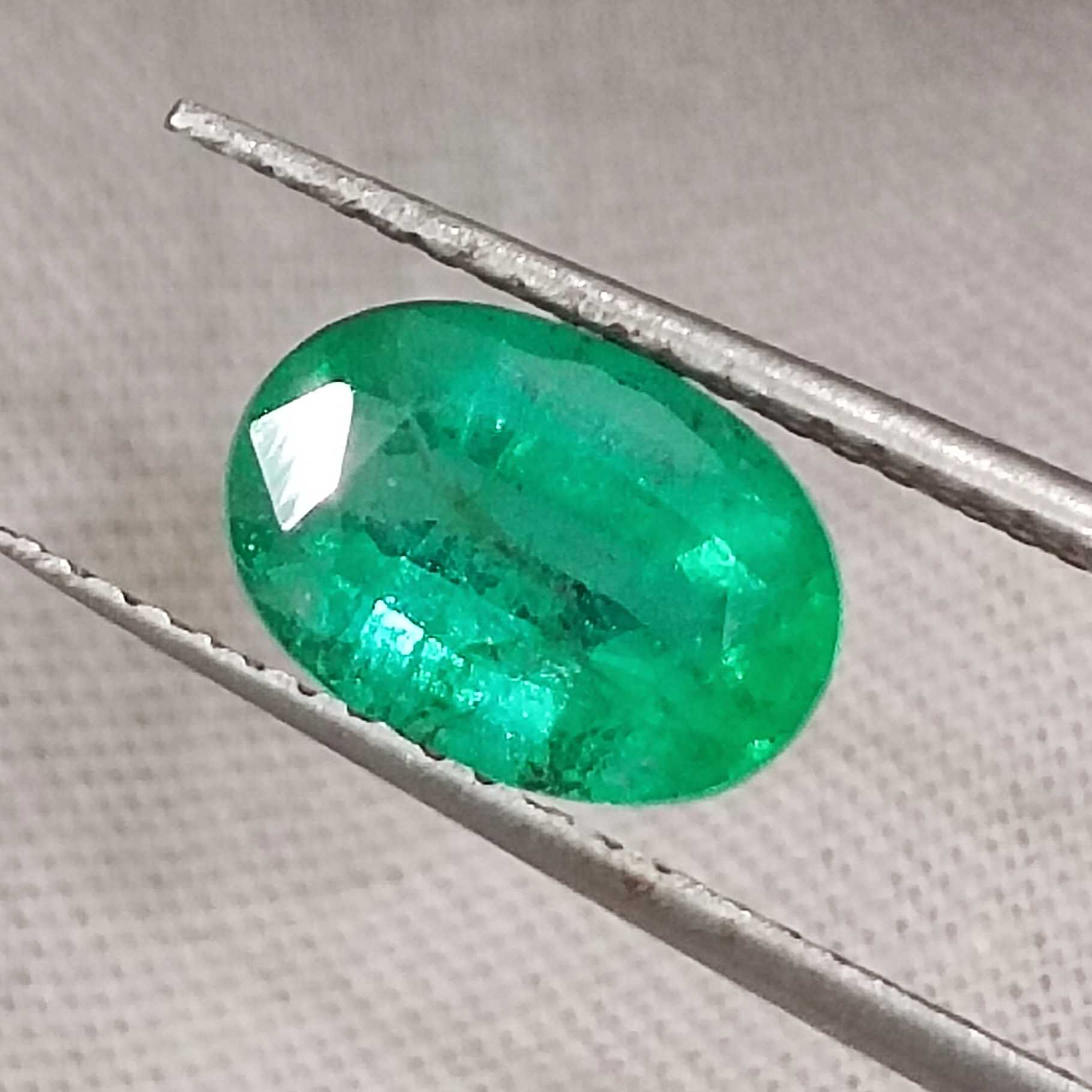 1.69cts GSI certified golden green oval cut Panjshir origin emerald gemstone /
