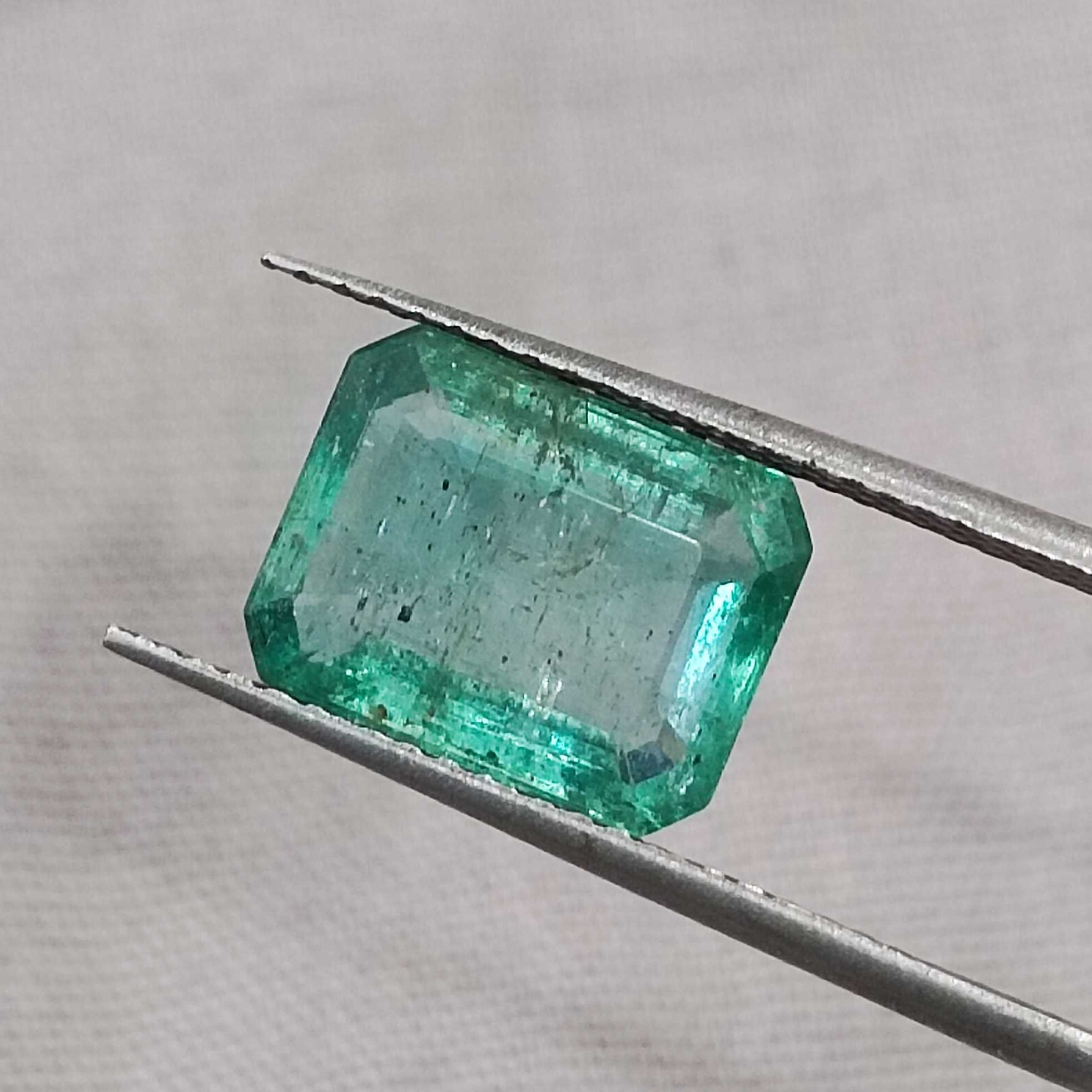 2.87ct GSI certified medium light metal green octagon cut emerald gemstone /