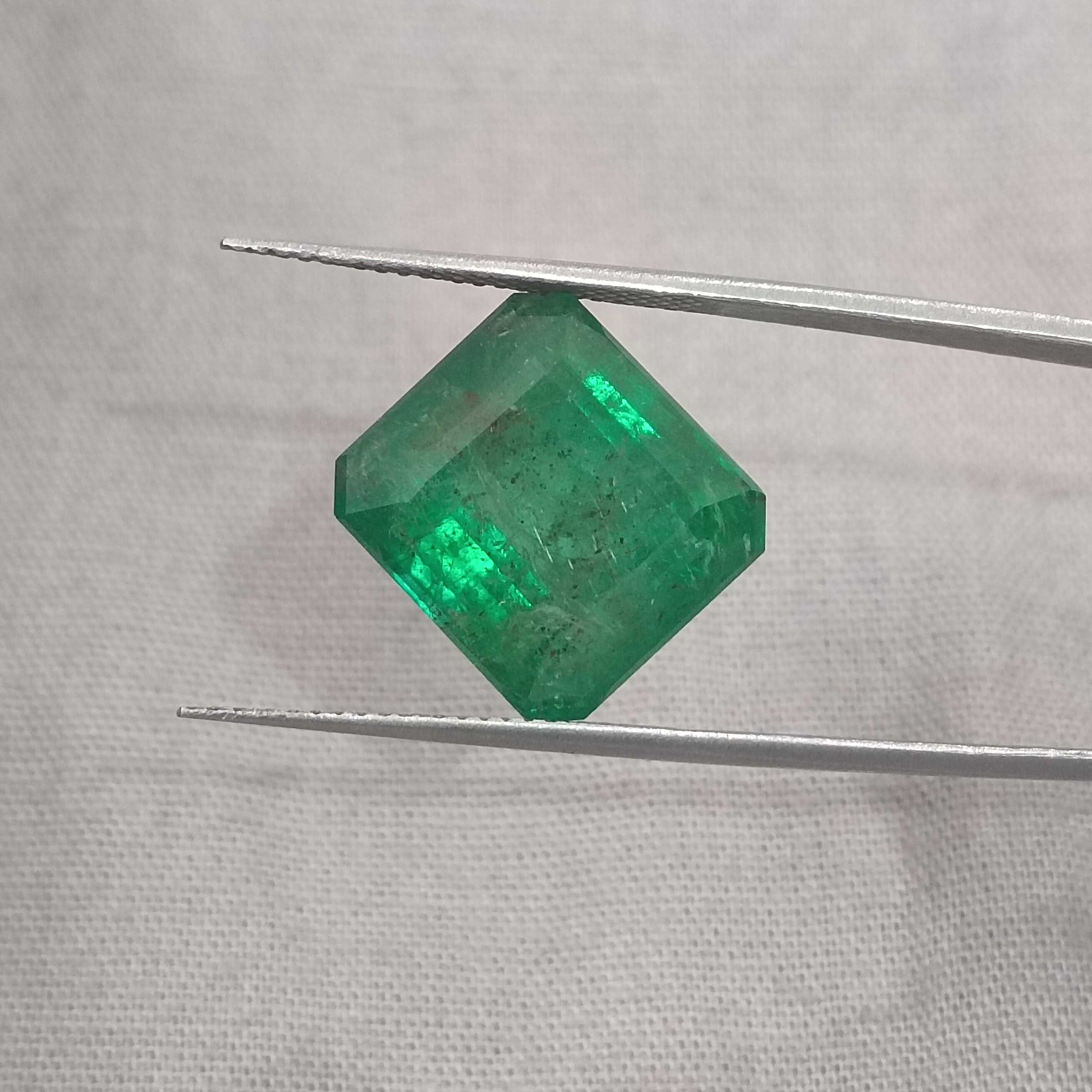 10.58cts certified natural vivid green octagon cut Swat emerald gemstone
