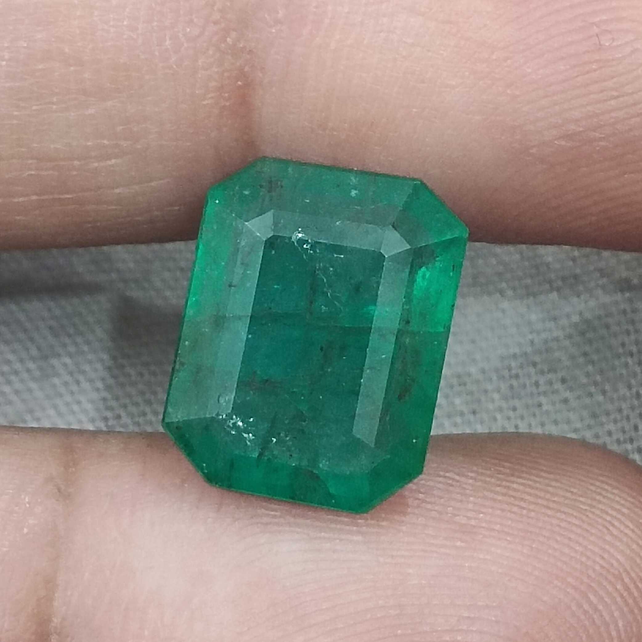 6.62cts deep natural green octagon cut Zambian emerald gemstone 