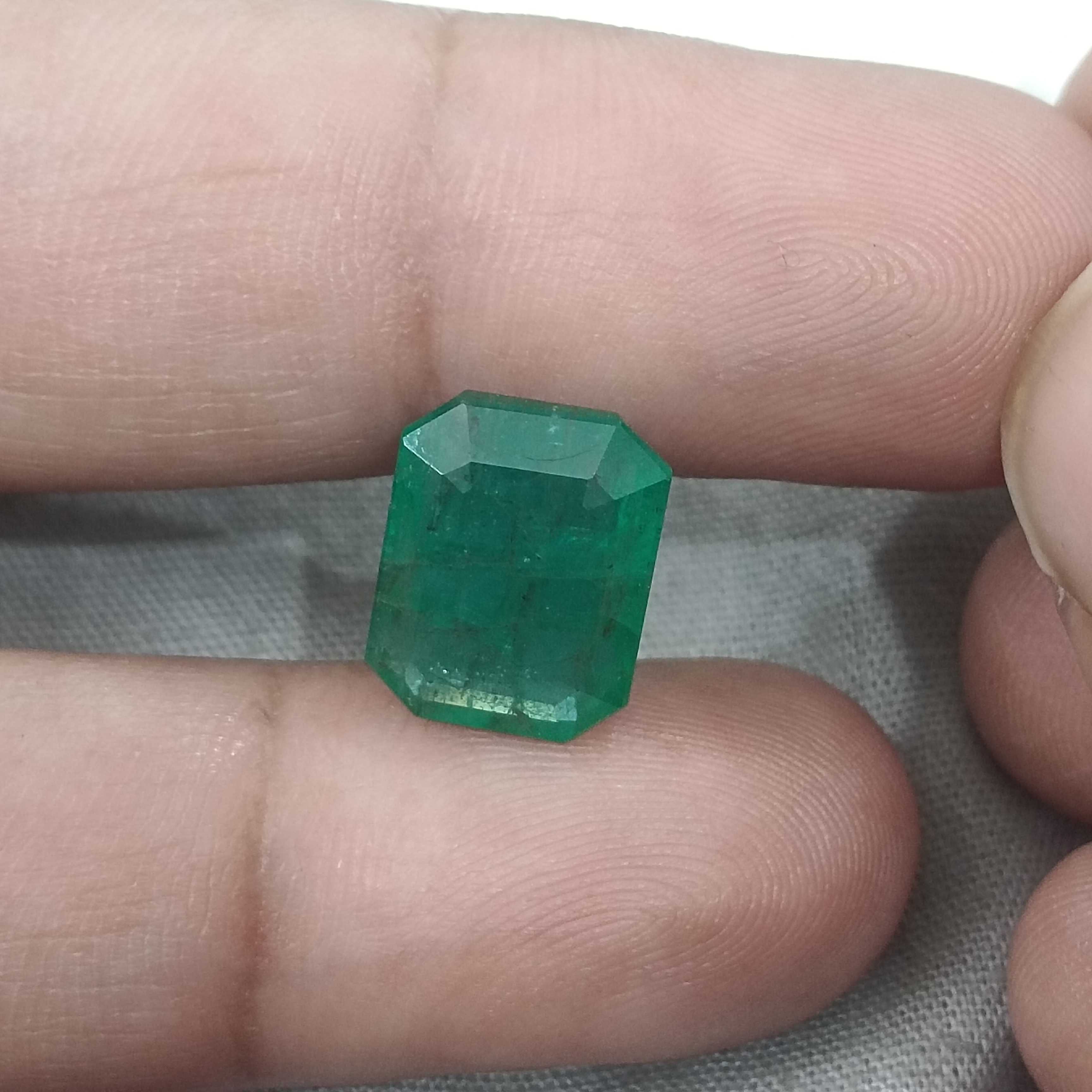 6.62cts deep natural green octagon cut Zambian emerald gemstone 