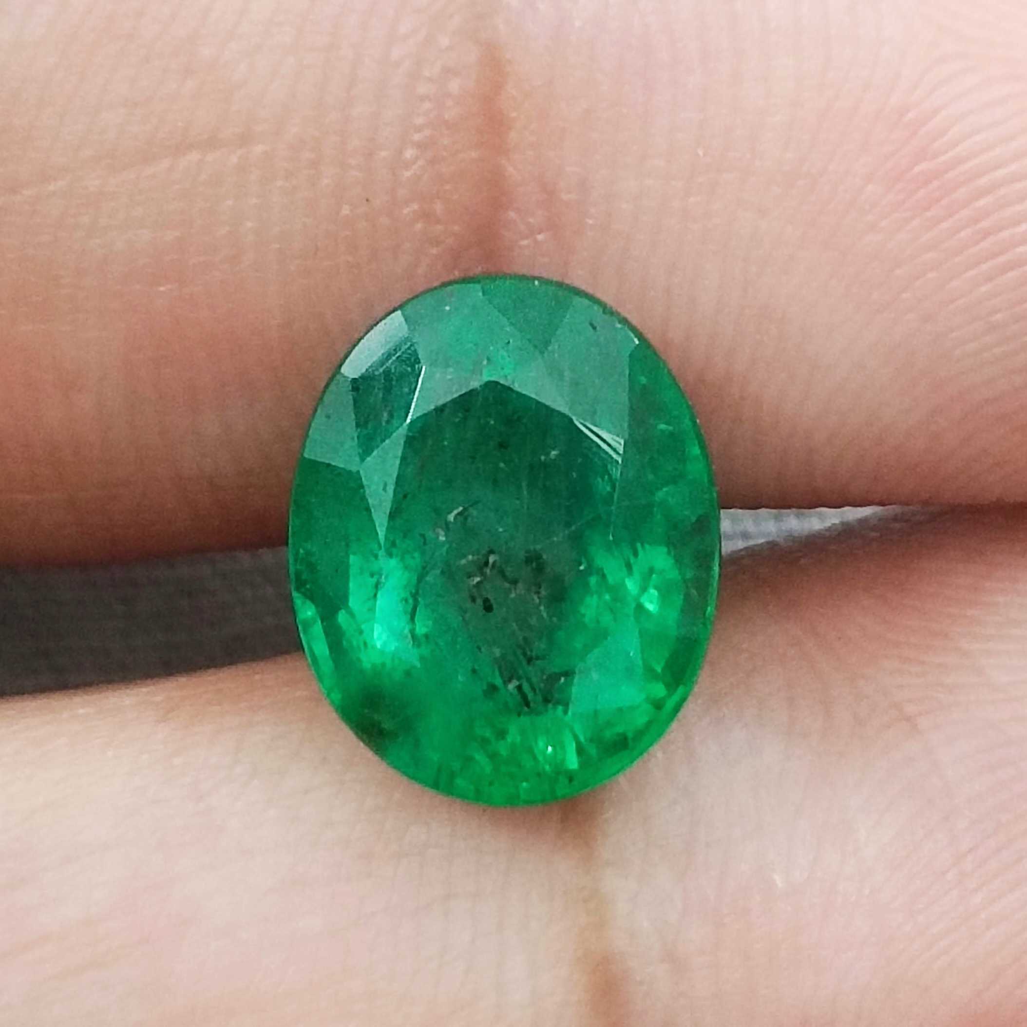 4.70cts certified natural vivid golden green loose oval shape emerald stone /