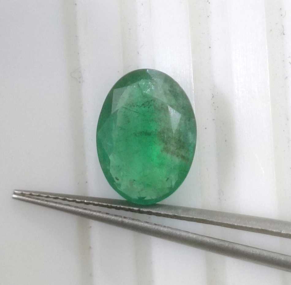 3.25ct GSI certified medium green oval cut Zambian emerald 