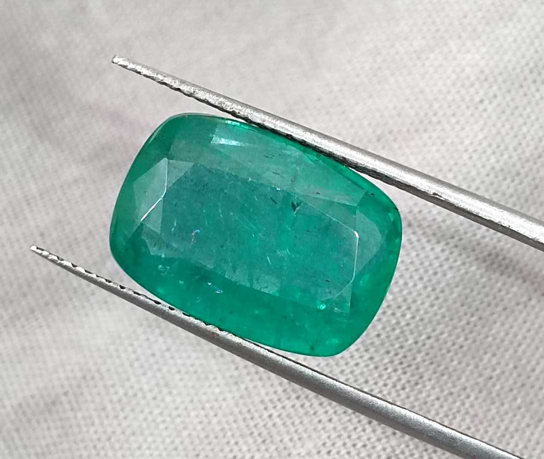 9.75ct medium deep green cushion cut loose Zambian emerald stone
