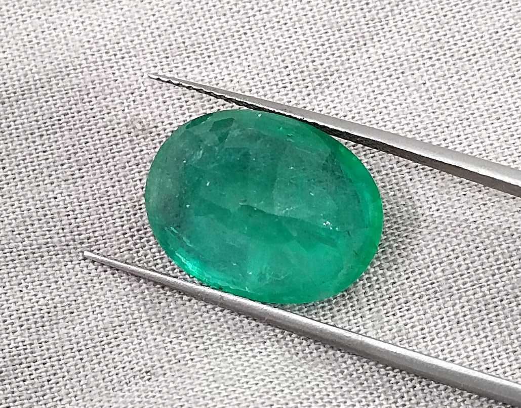 10.21ct Certified big size grass green oval cut Zambian emerald stone