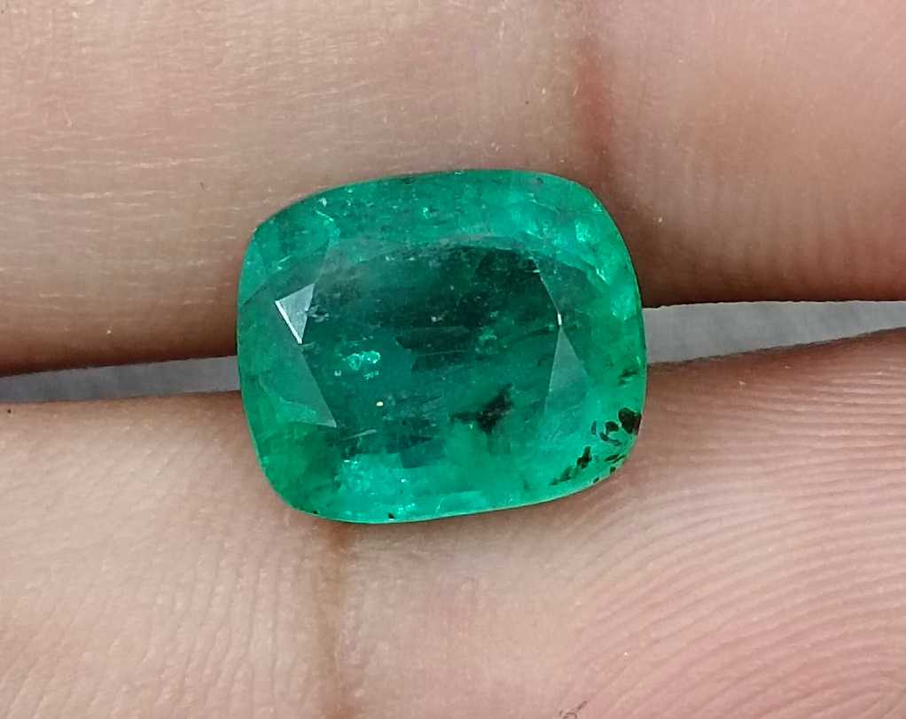 4.25ct medium deep green cushion cut Zambian emerald natural 