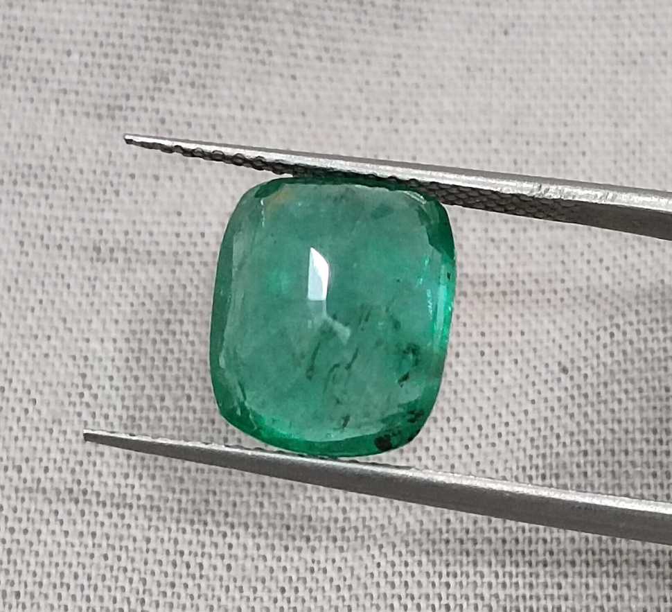 4.25ct medium deep green cushion cut Zambian emerald natural 