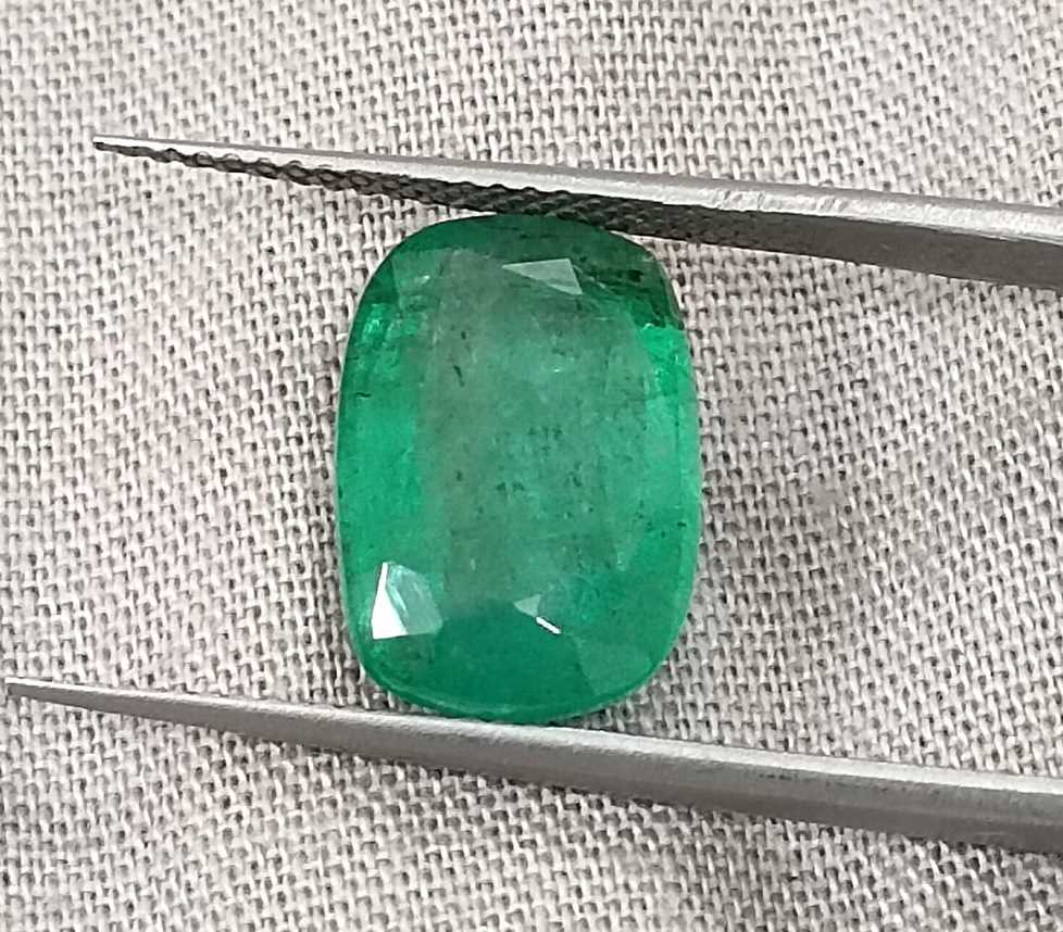 4.87ct medium deep green cushion cut Zambian emerald gem