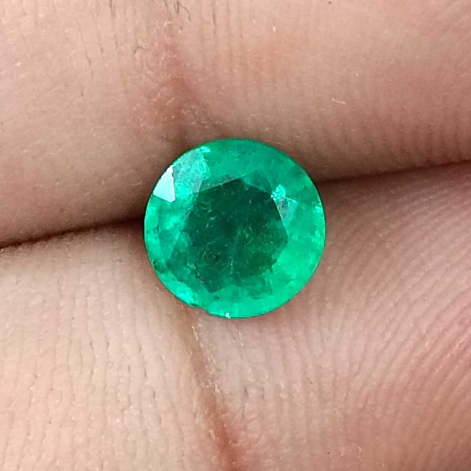 1.00ct GSI certified medium bright shamrock green Zambian emerald round /