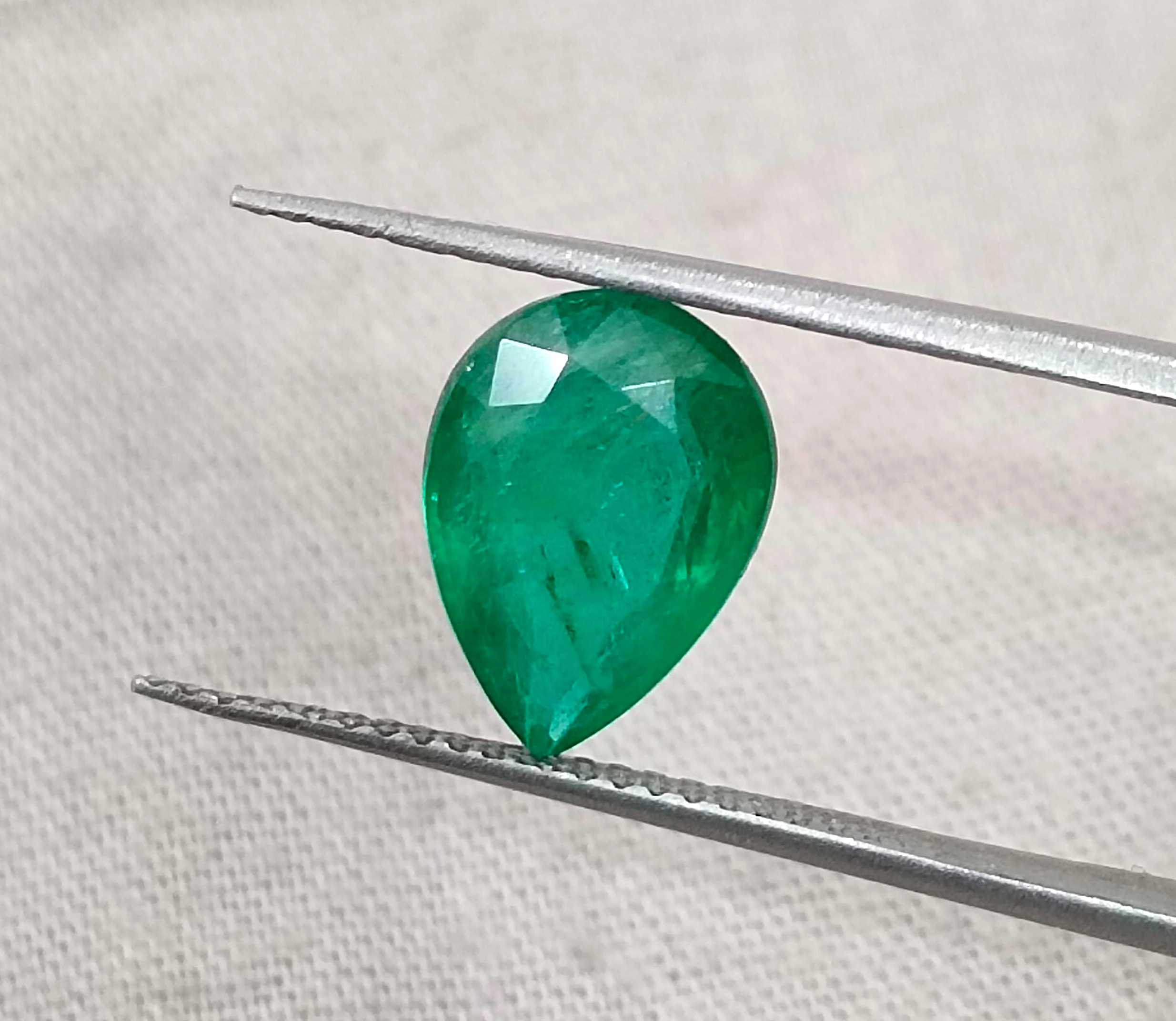 2.25ct Deep velvet green pear cut certified natural Zambian emerald stone 