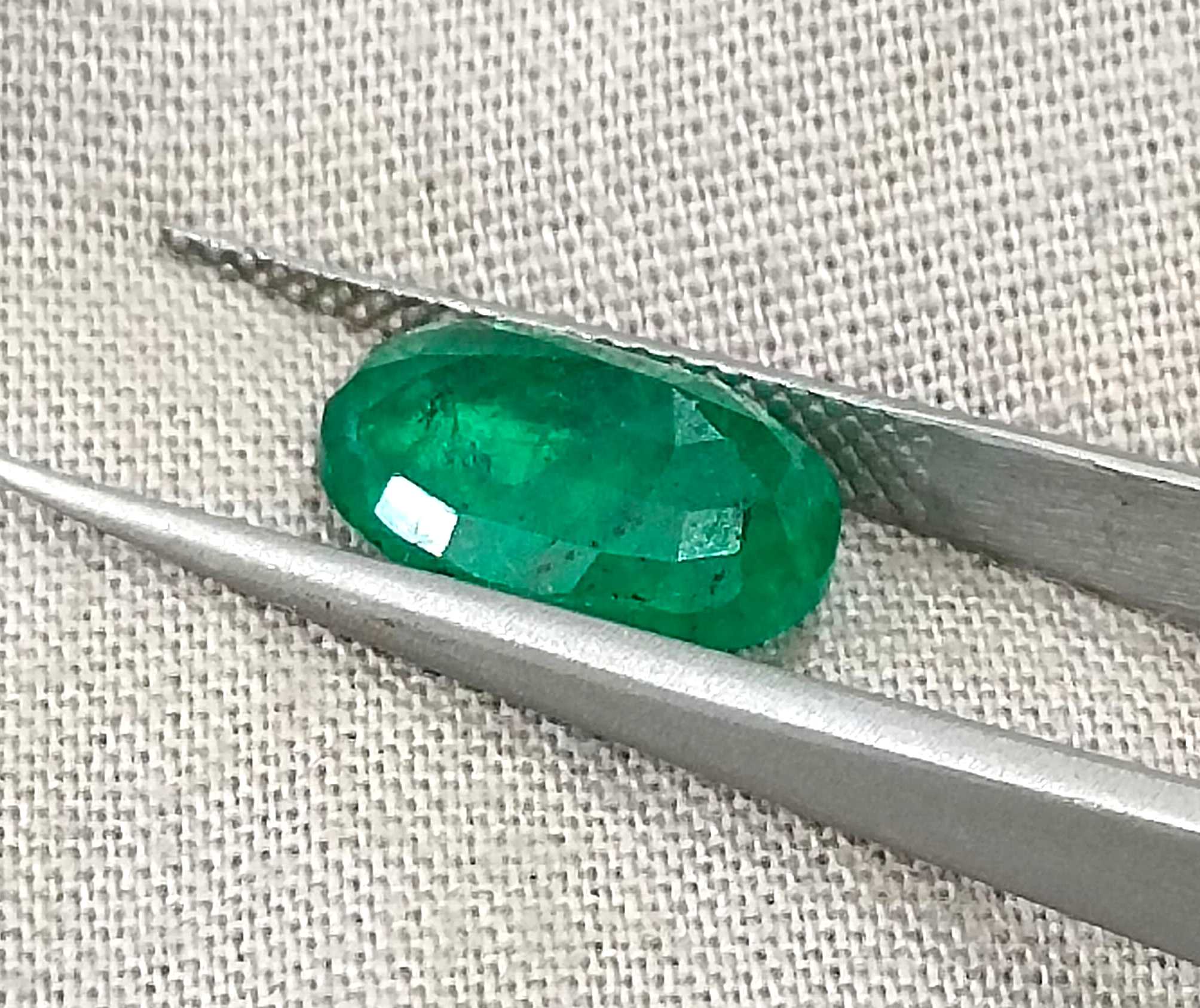 3.02ct GSI USA certified alpine green natural oval cut Zambian emerald 