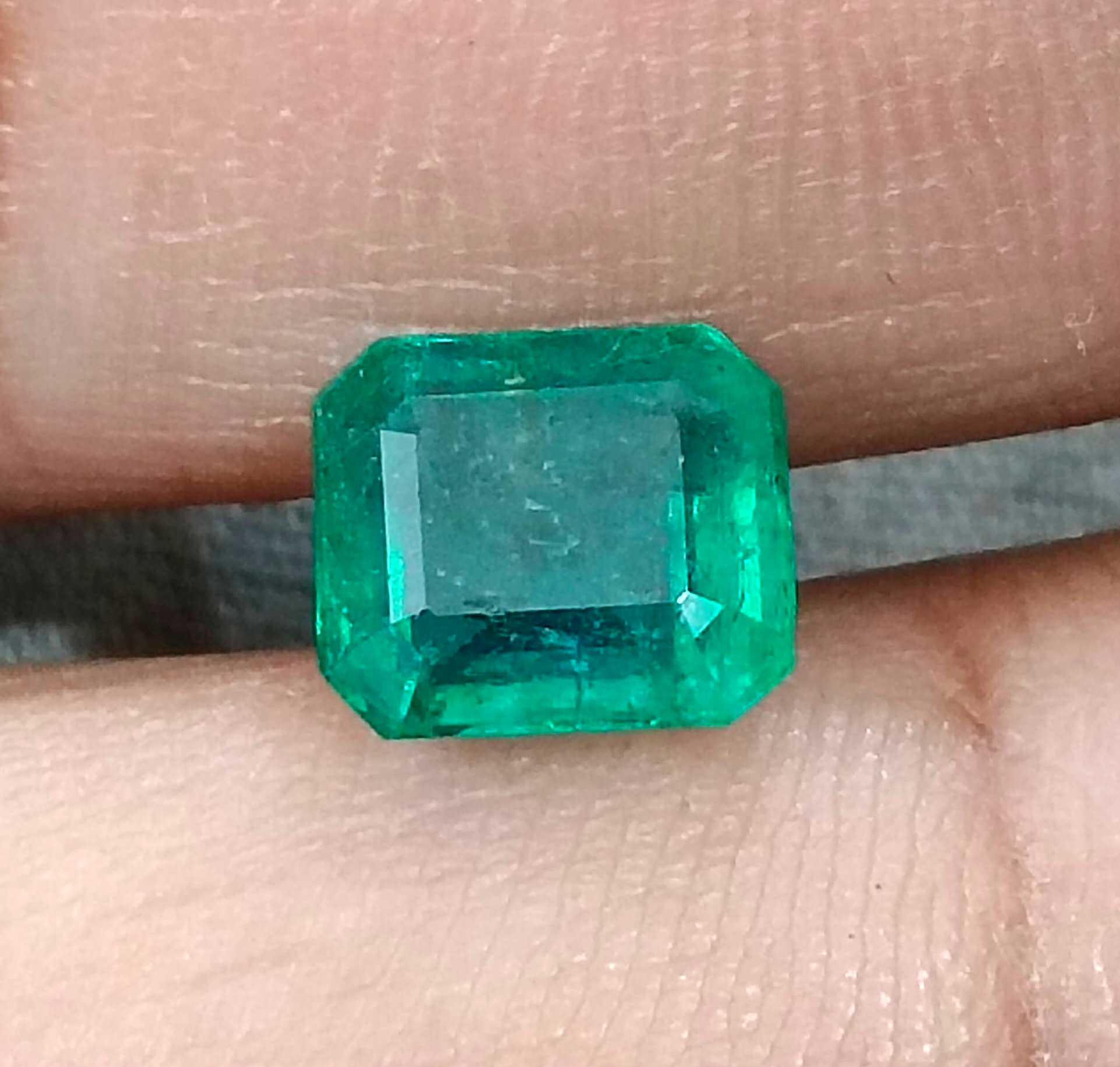 2.08ct Certified deep green natural octagon cut Zambian emerald stone 