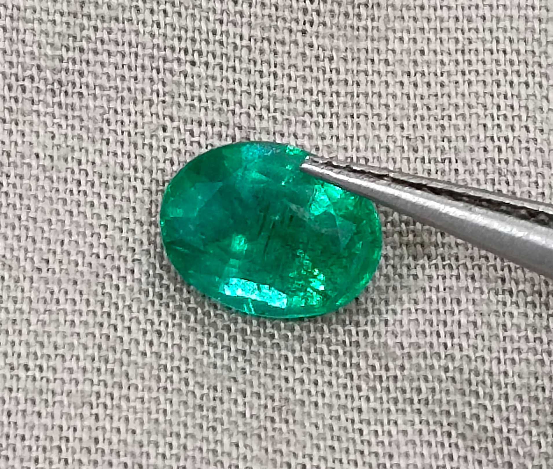 1.92ct GSI USA certified medium deep green oval cut Zambian emerald stone