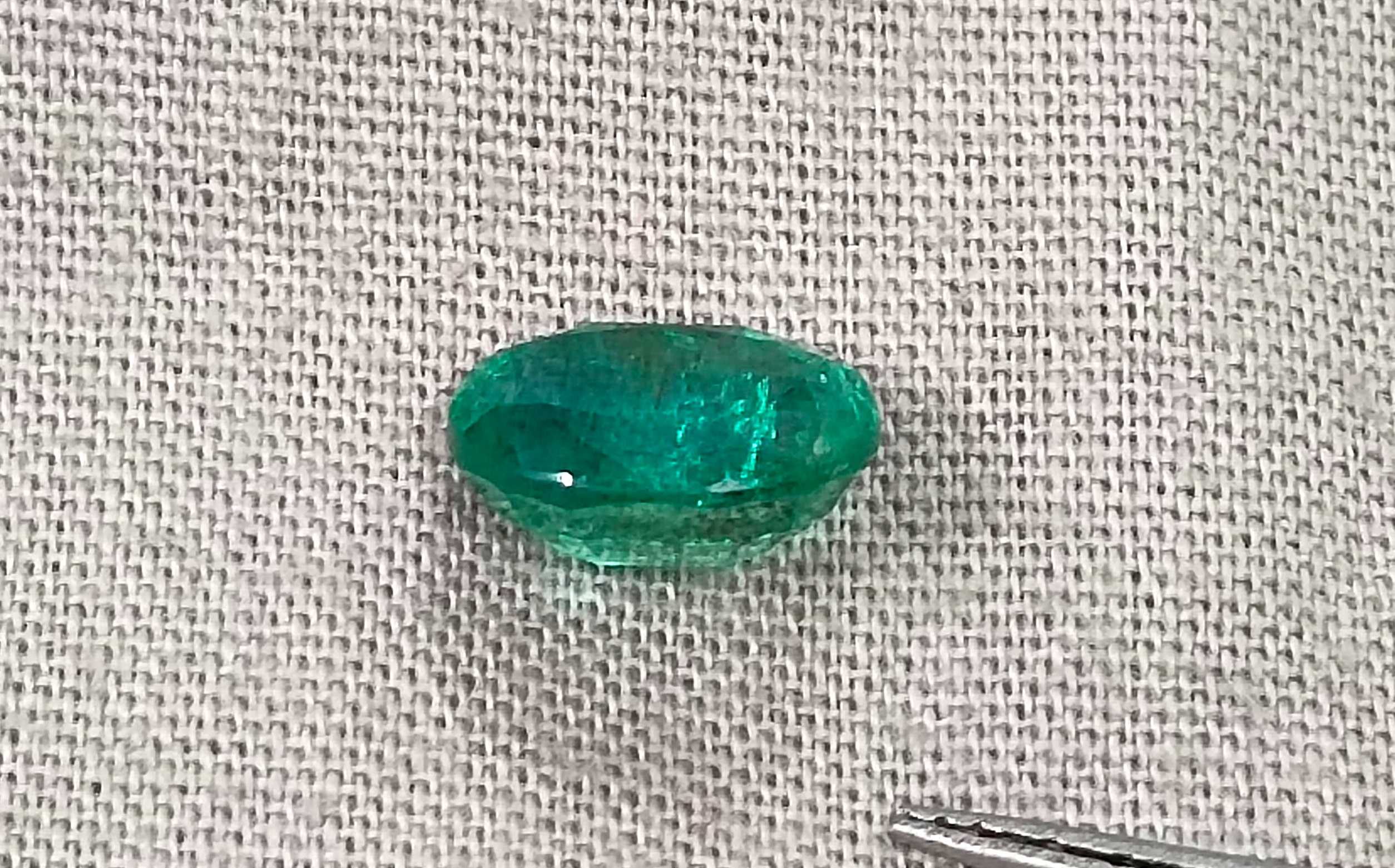 1.92ct GSI USA certified medium deep green oval cut Zambian emerald stone