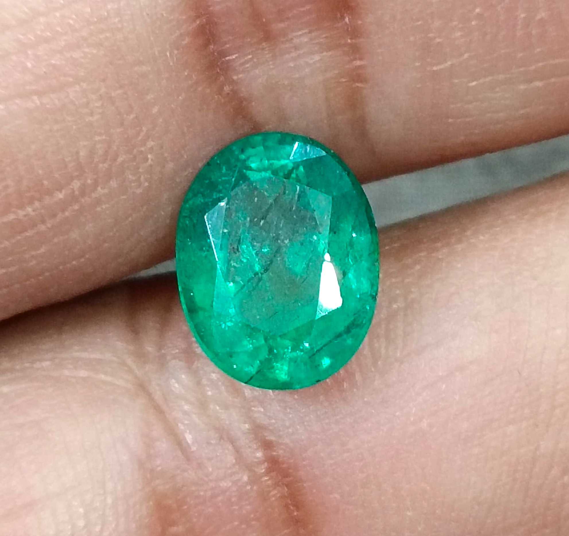3.04ct GSI certified forest green oval cut Zambian emerald stone 