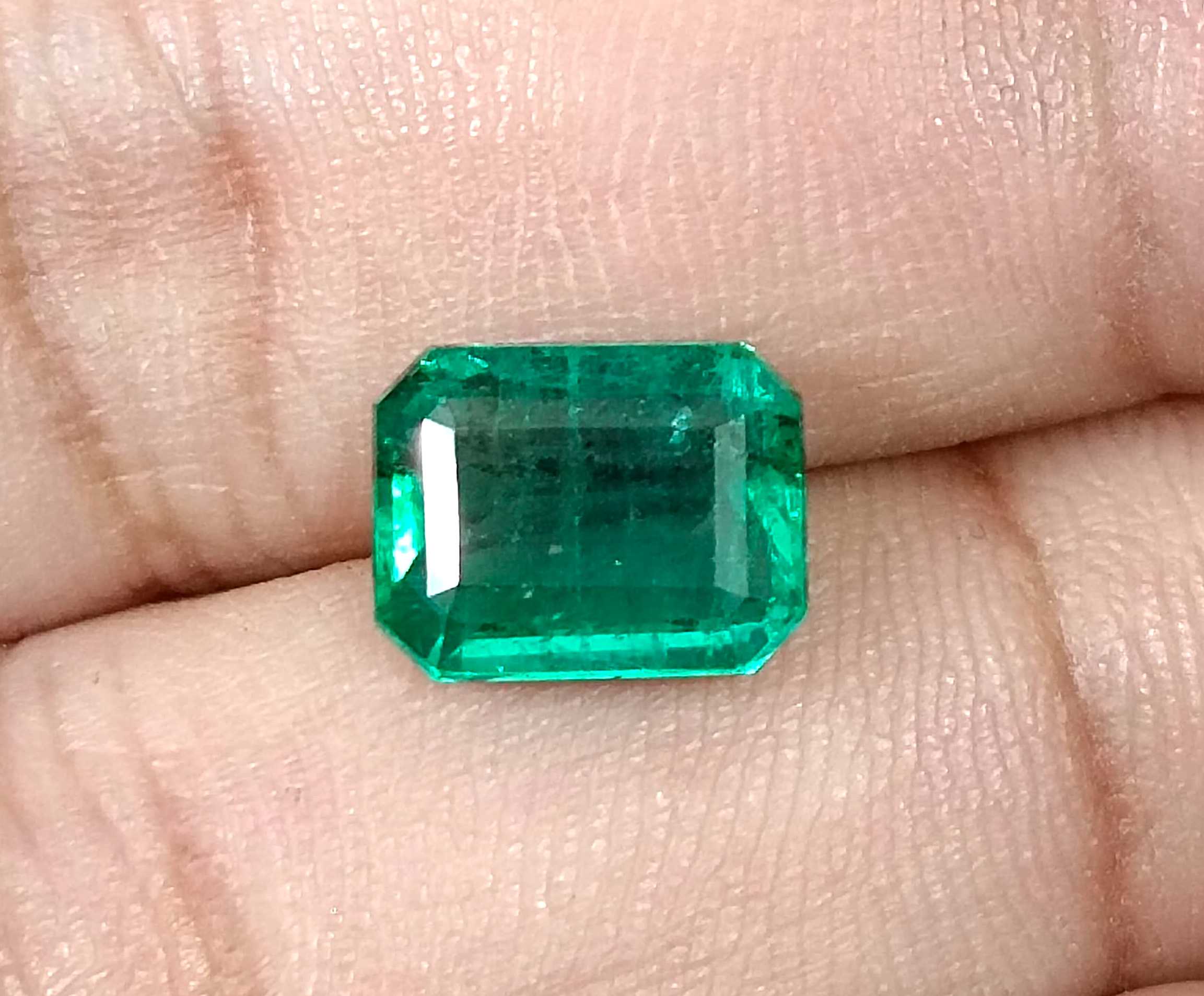 3.52ct GSI certified bright metal green octagon cut Zambian emerald stone