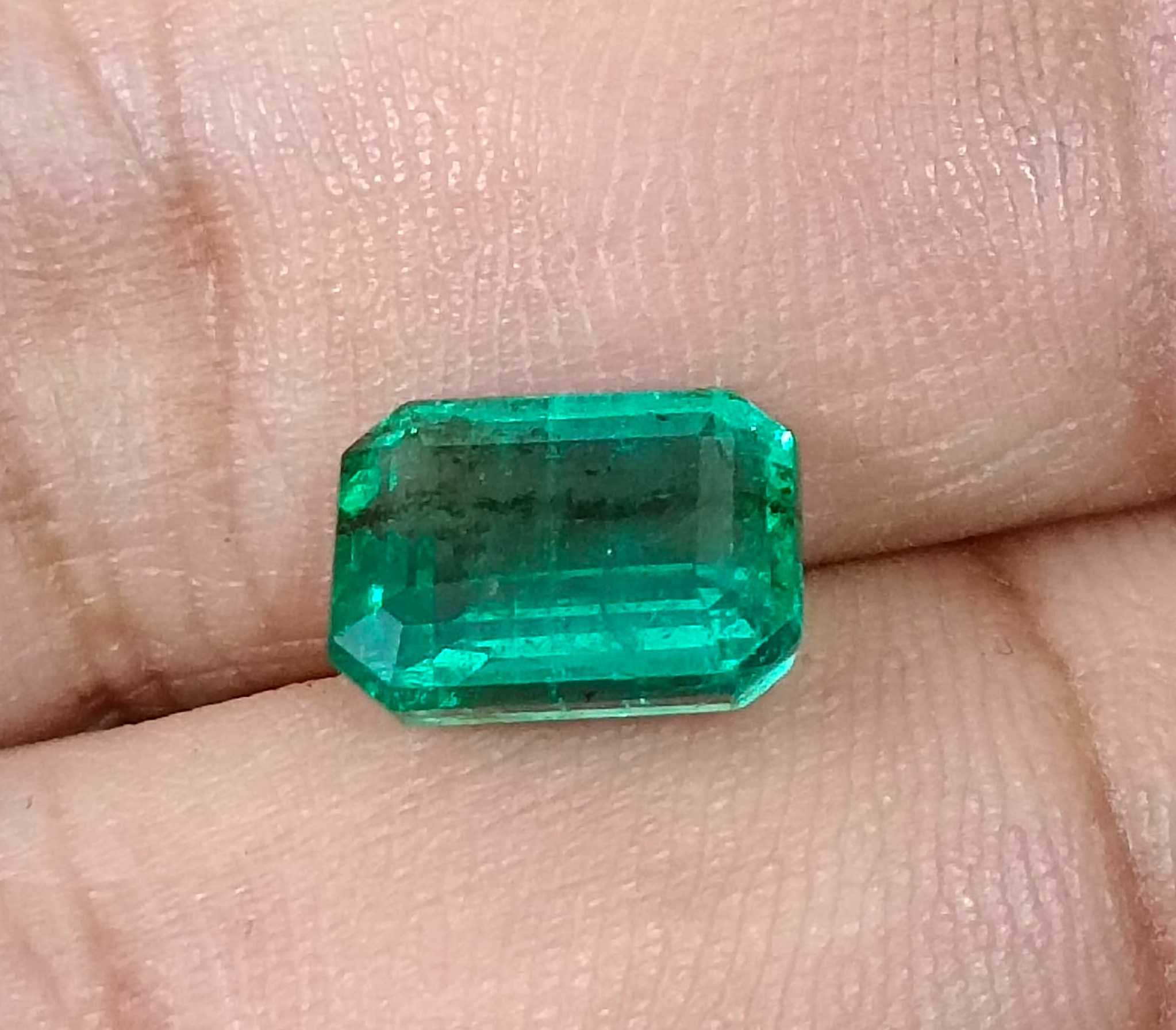 3.52ct GSI certified bright metal green octagon cut Zambian emerald stone