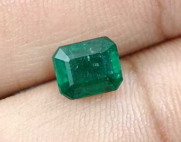 2.22ct Certified dark green octagon cut natural Zambian emerald stone 