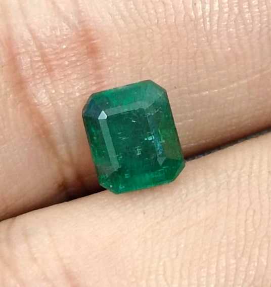 2.22ct Certified dark green octagon cut natural Zambian emerald stone 