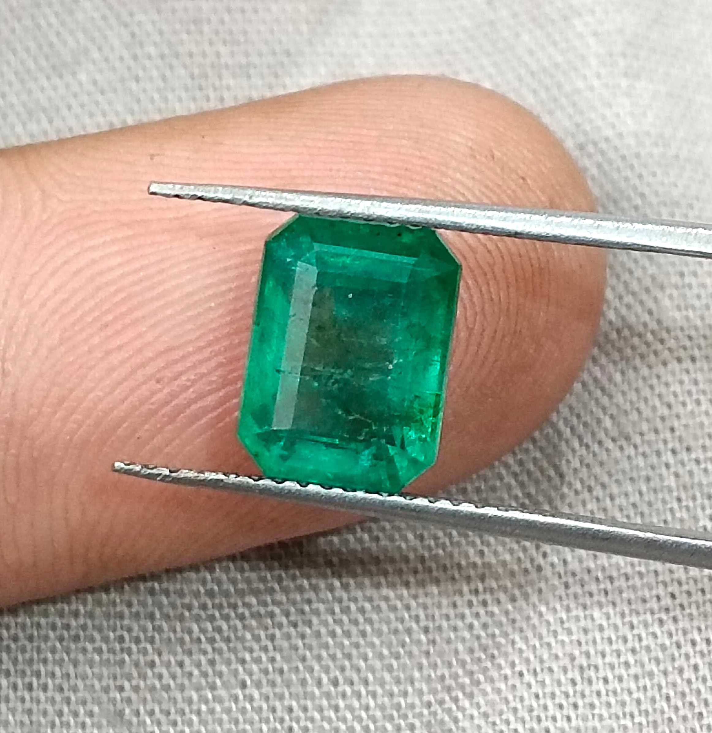 2.85ct GSI certified medium deep green octagon cut Zambian emerald