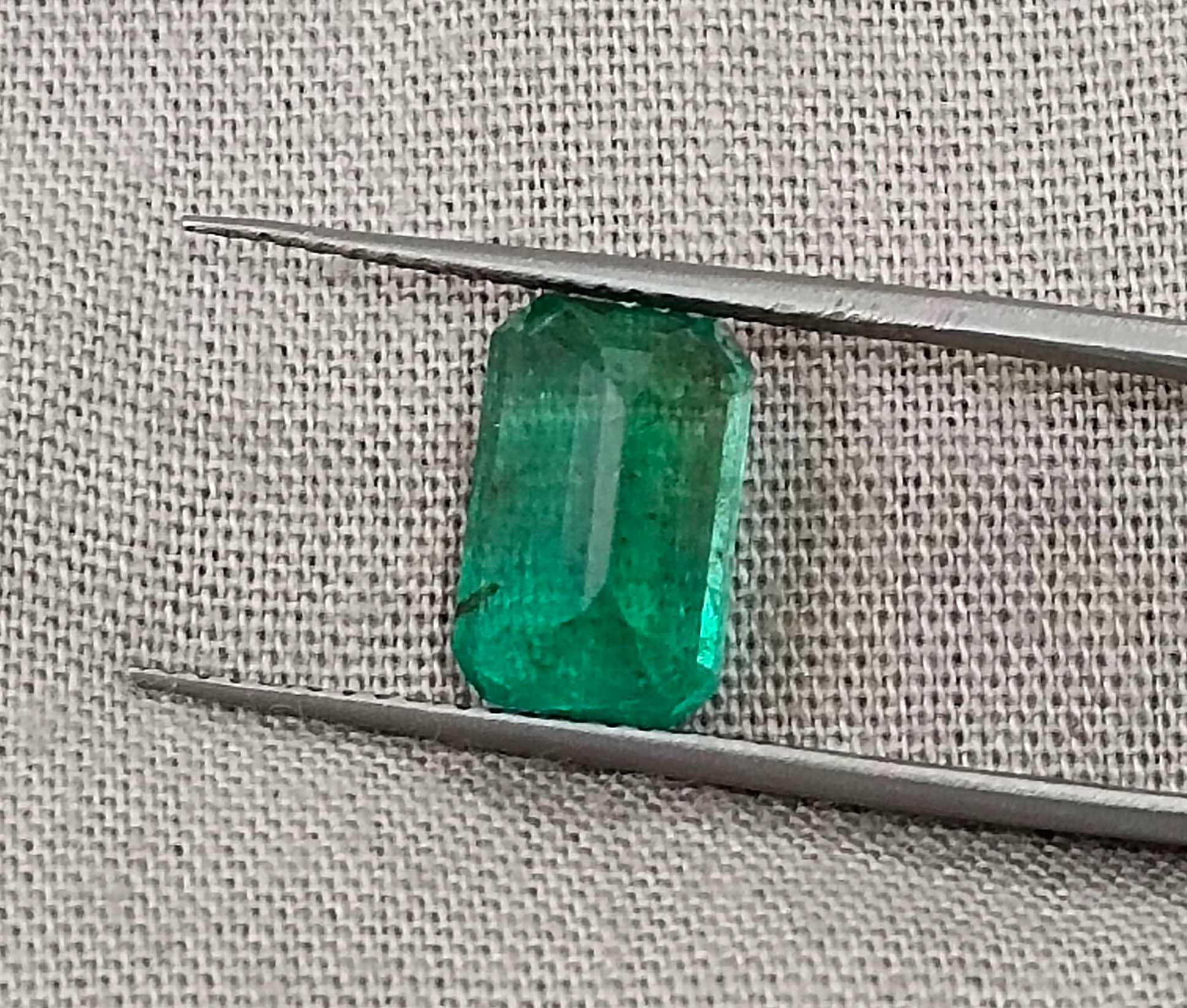 2.63ct GSI USA certified neon green octagon cut natural Zambian emerald gemstone 
