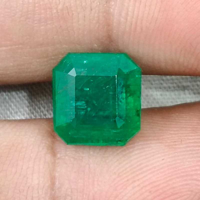 4.88ct GSI certified medium green octagon cut Zambian emerald stone /